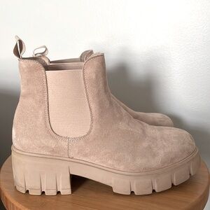 Tan Suede Lug Sole Boot